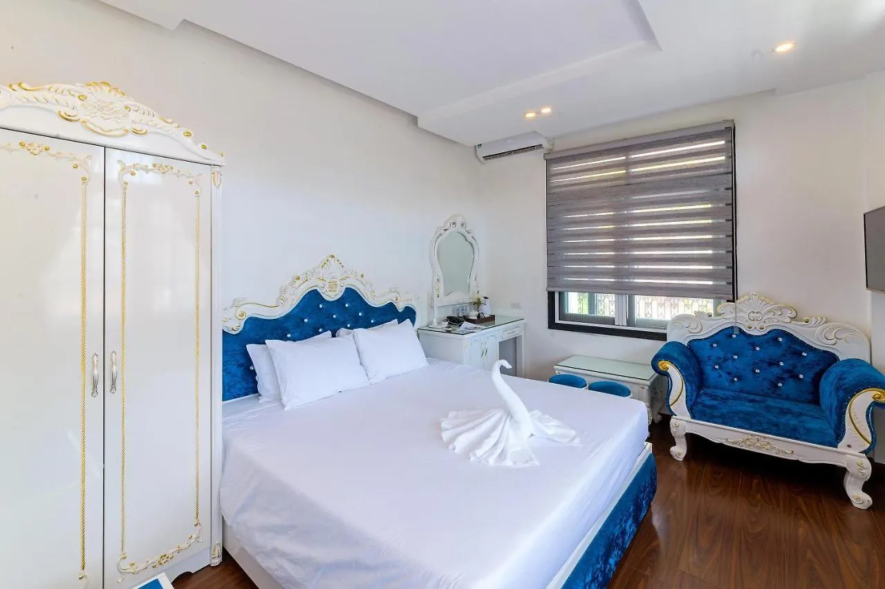Nostalgia Hotel And Spa Hội An