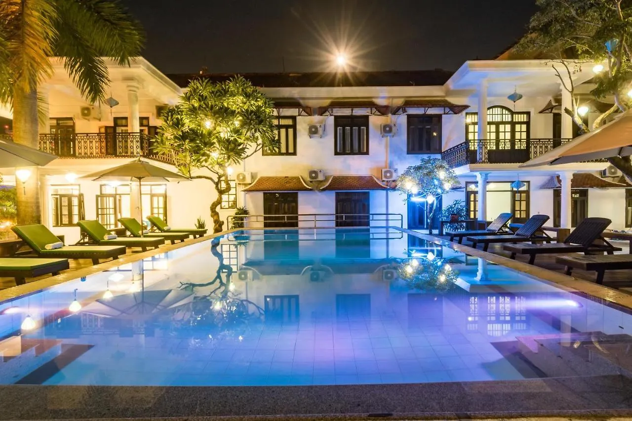 Nostalgia Hotel And Spa Hội An