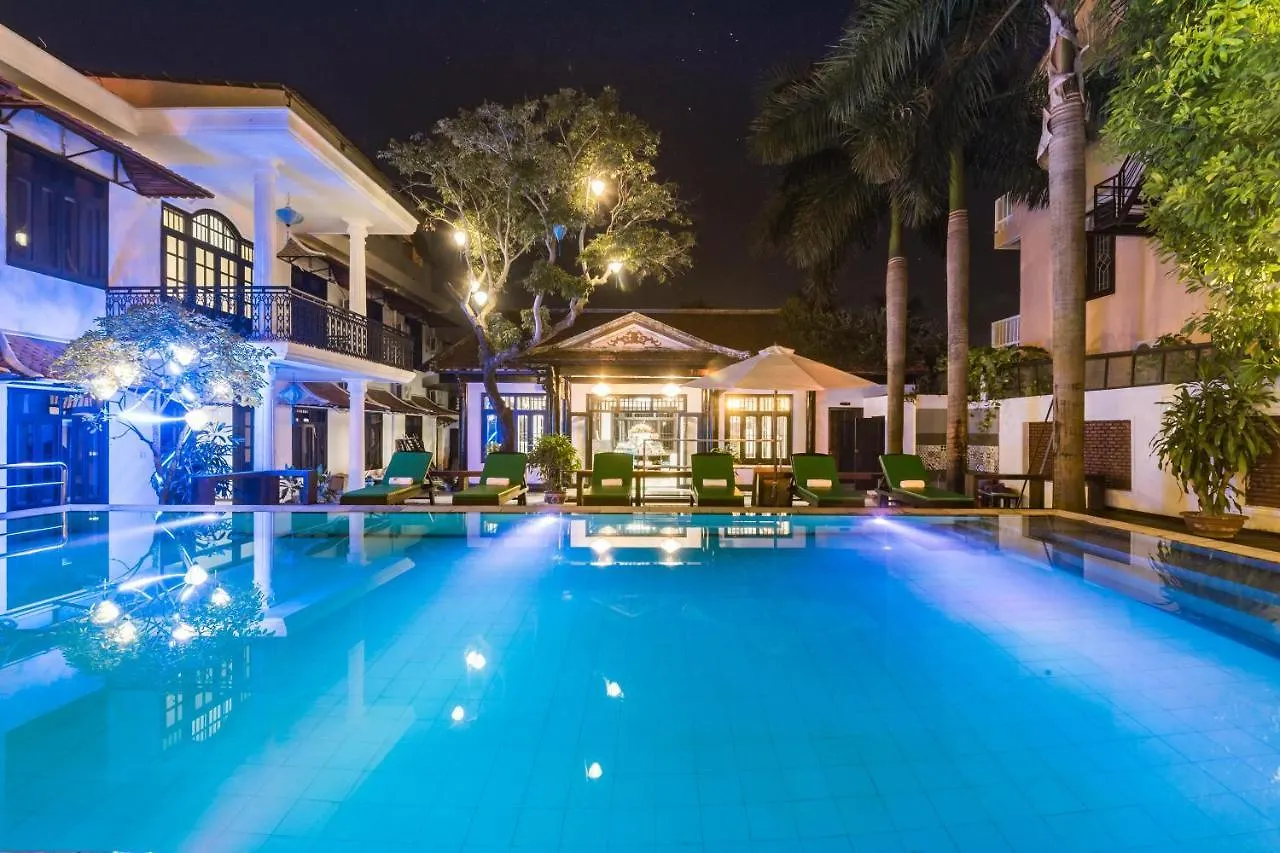 Nostalgia Hotel And Spa Hội An