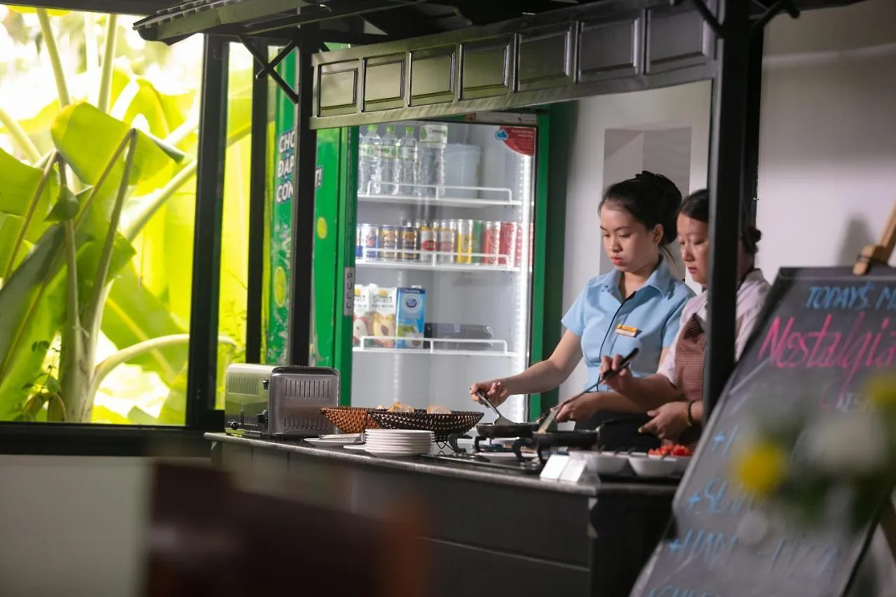 Nostalgia Hotel And Spa Hội An