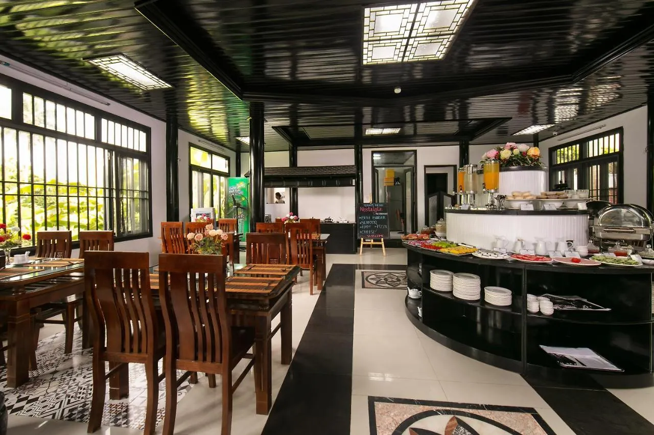 Nostalgia Hotel And Spa Hội An