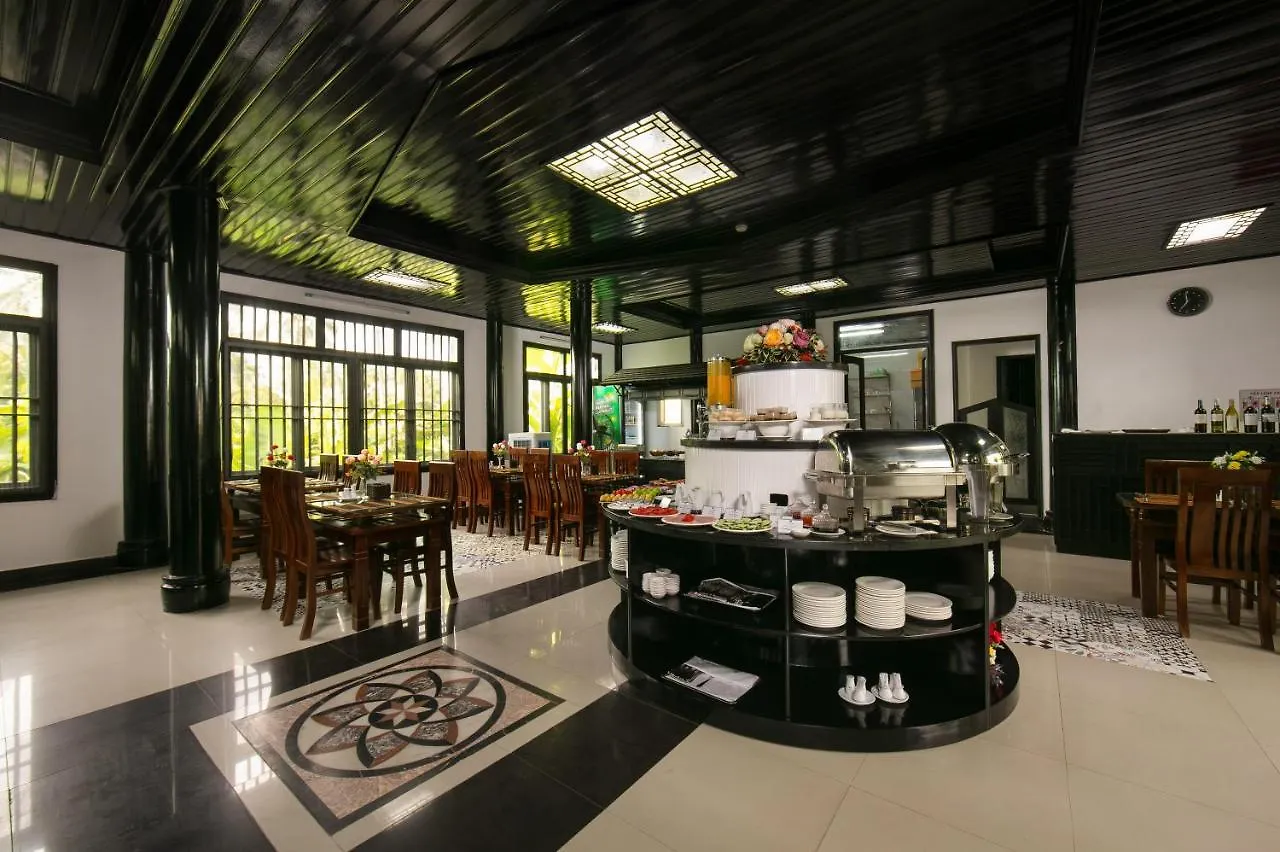 Nostalgia Hotel And Spa Hội An